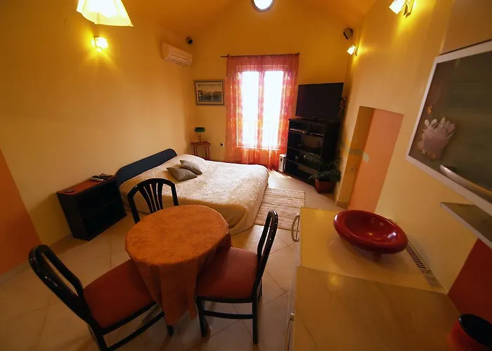 Appartamento Of The Tops Center Apartment, Sea View In Town *